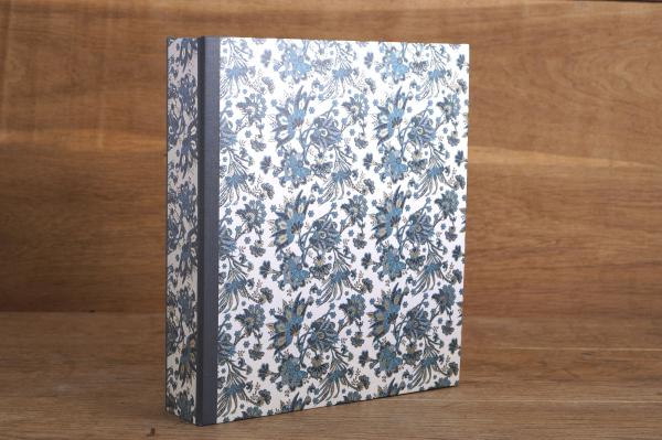 Blue-grey design folder for the classic filing of your documents